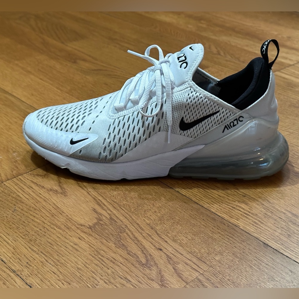 Nike Air Max 270 gently used